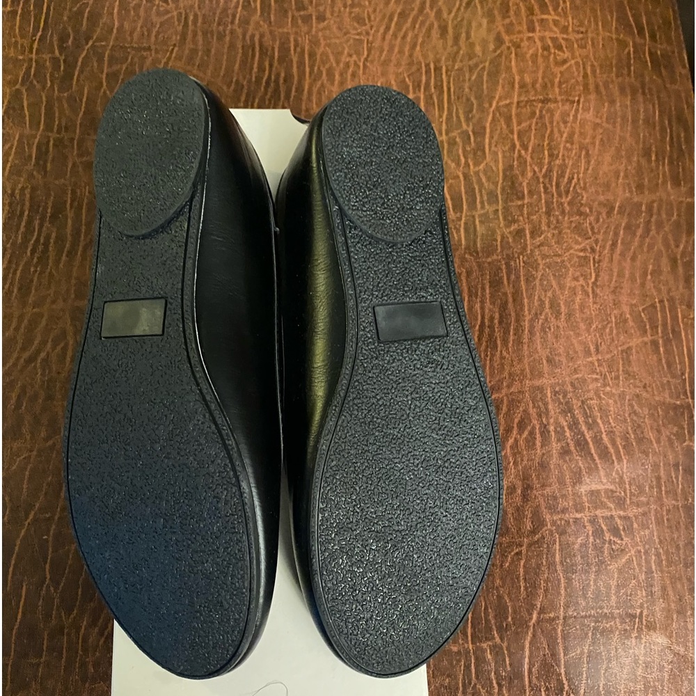 Black Women’s Flats